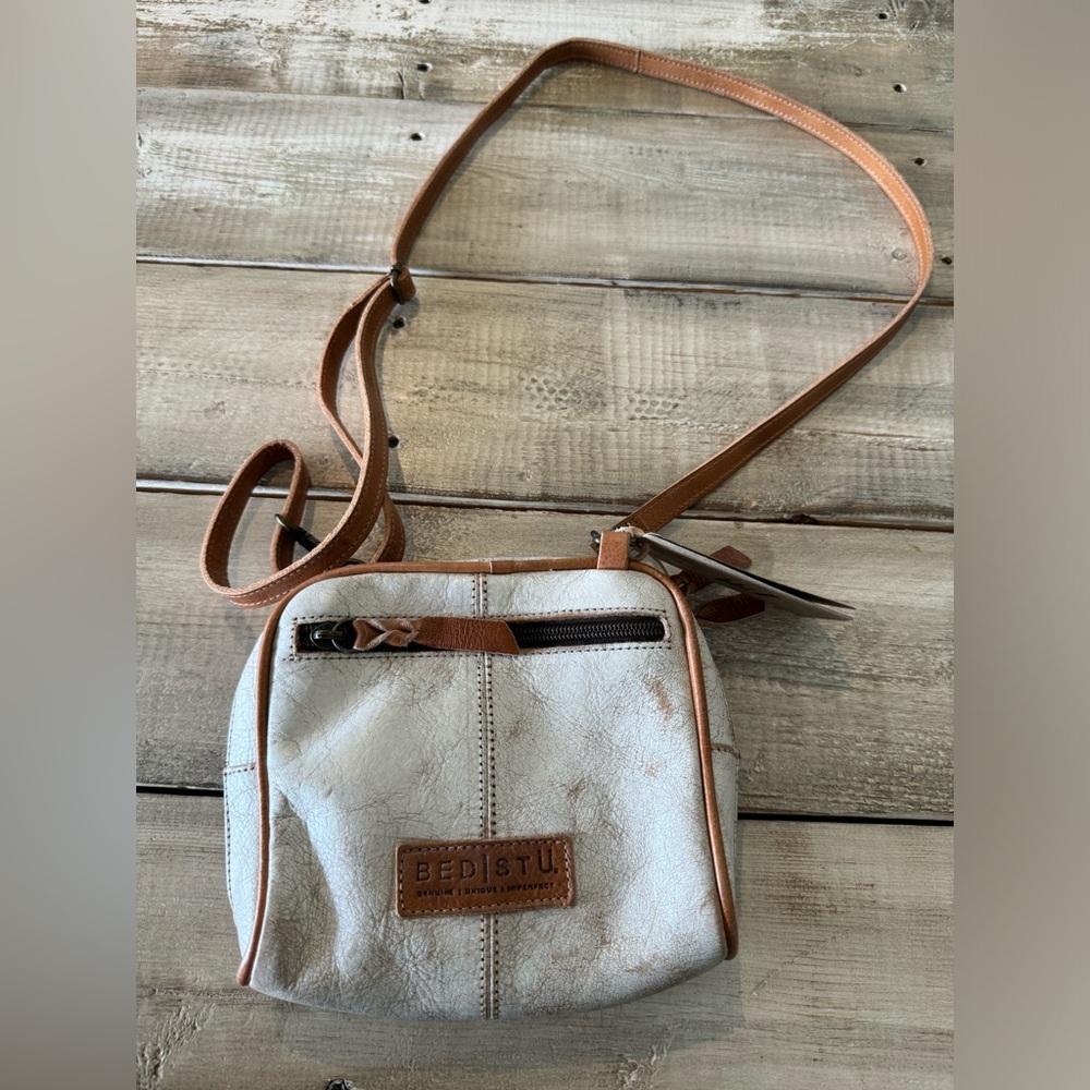 Bedstu Capture Purse Nectar Lux Tan Rustic NWT
